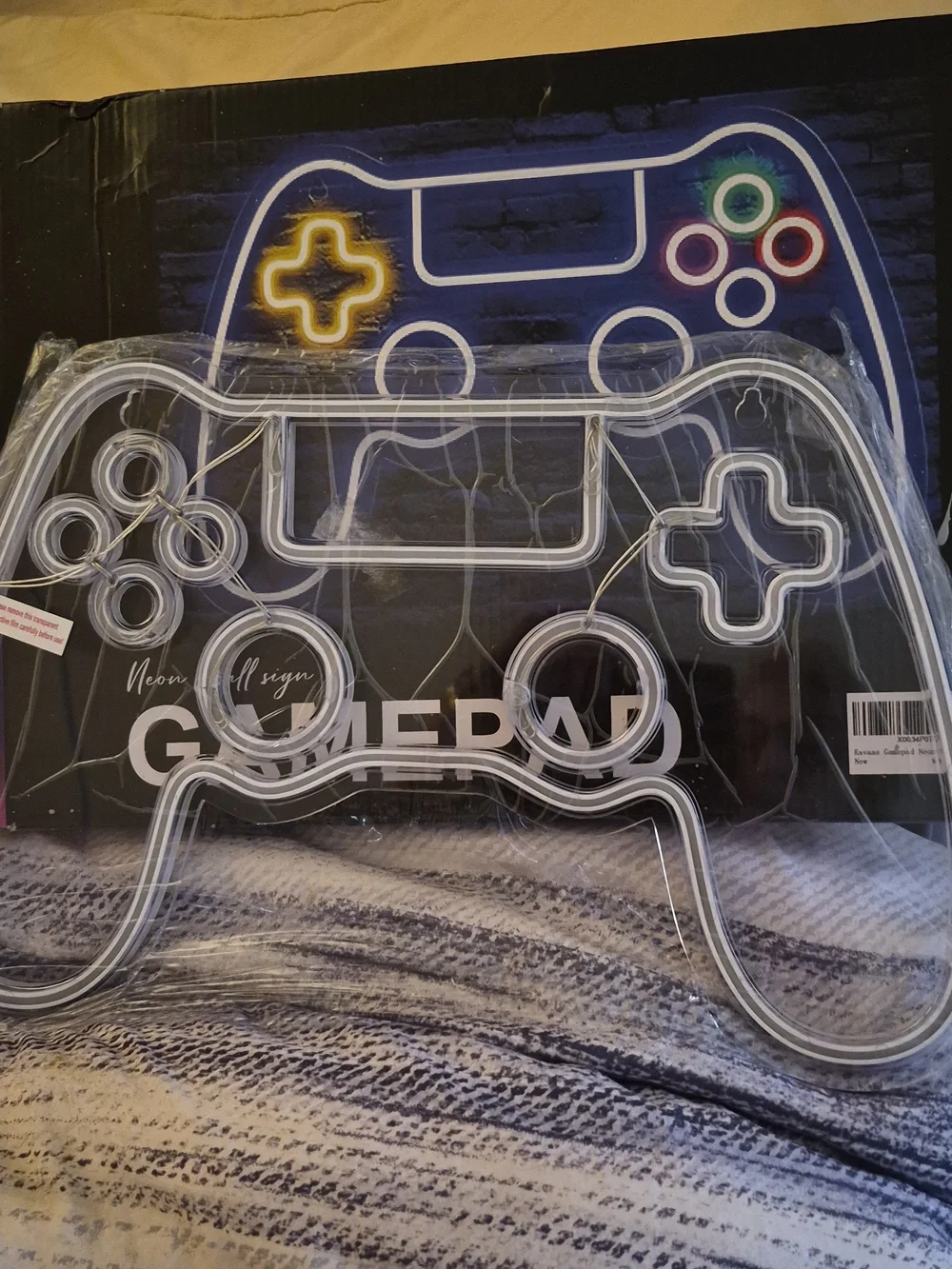 LED Game Controller Wall Light - Blue Neon Gaming Decor